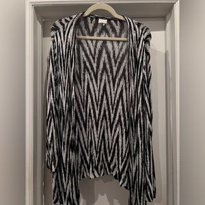 Chicos Black and white cardigan (no closures- styled that way)